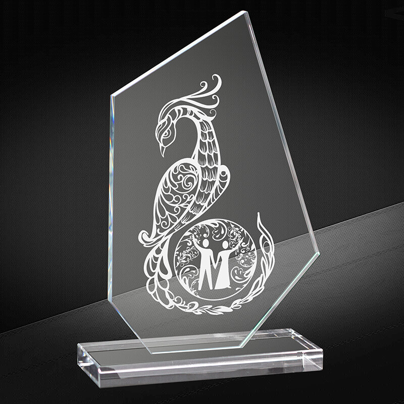 Награда из стекла с лазерной гравировкой