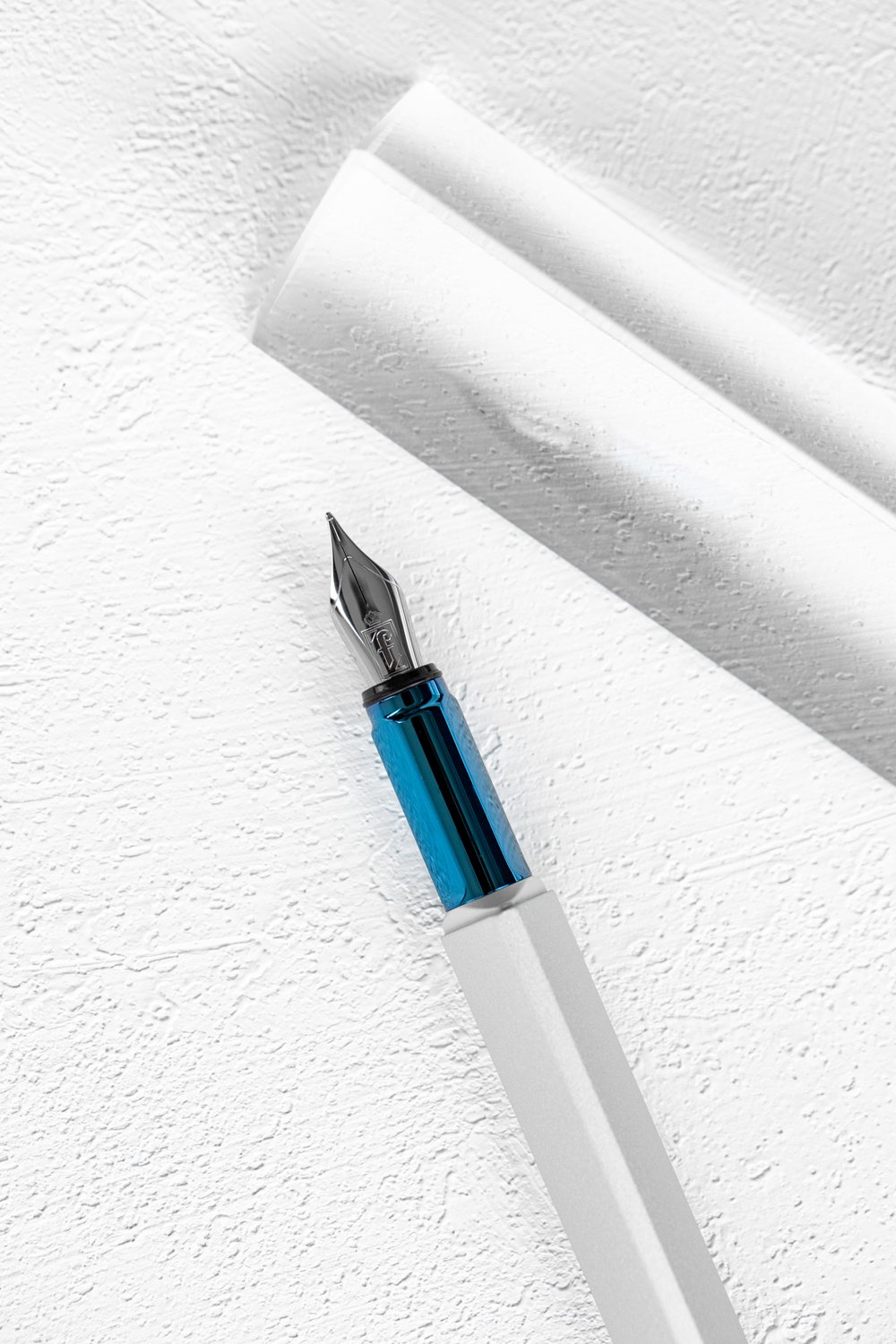 Перьевая ручка PININFARINA PF One SILVER /BLUE