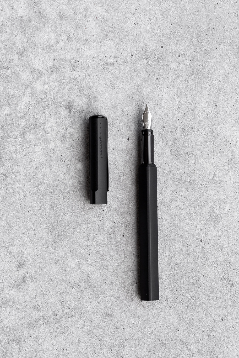 Перьевая ручка PININFARINA PF One BLACK