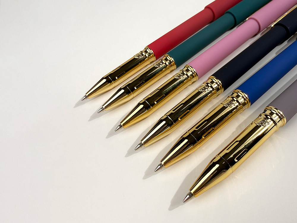 Ручка пластиковая шариковая Parliament, 0,7 мм, синие чернила, красный/золотистый Ручка пластиковая шариковая Parliament, 0,7 мм, синие чернила, красный/золотистый