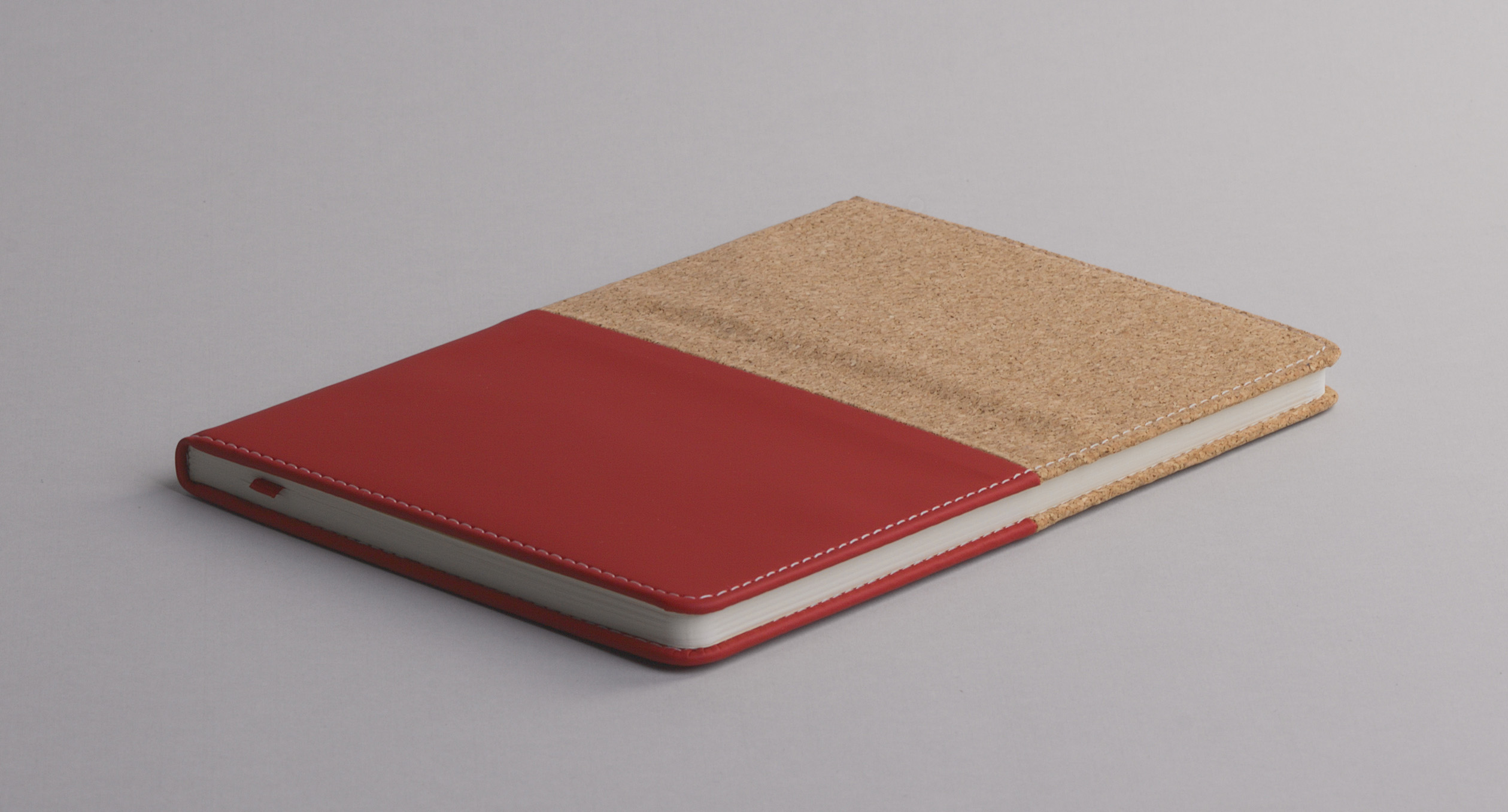 Блокнот "Фьюджи" уценка, формат А5, покрытие soft touch+пробка Блокнот "Фьюджи" уценка, формат А5, покрытие soft touch+пробка