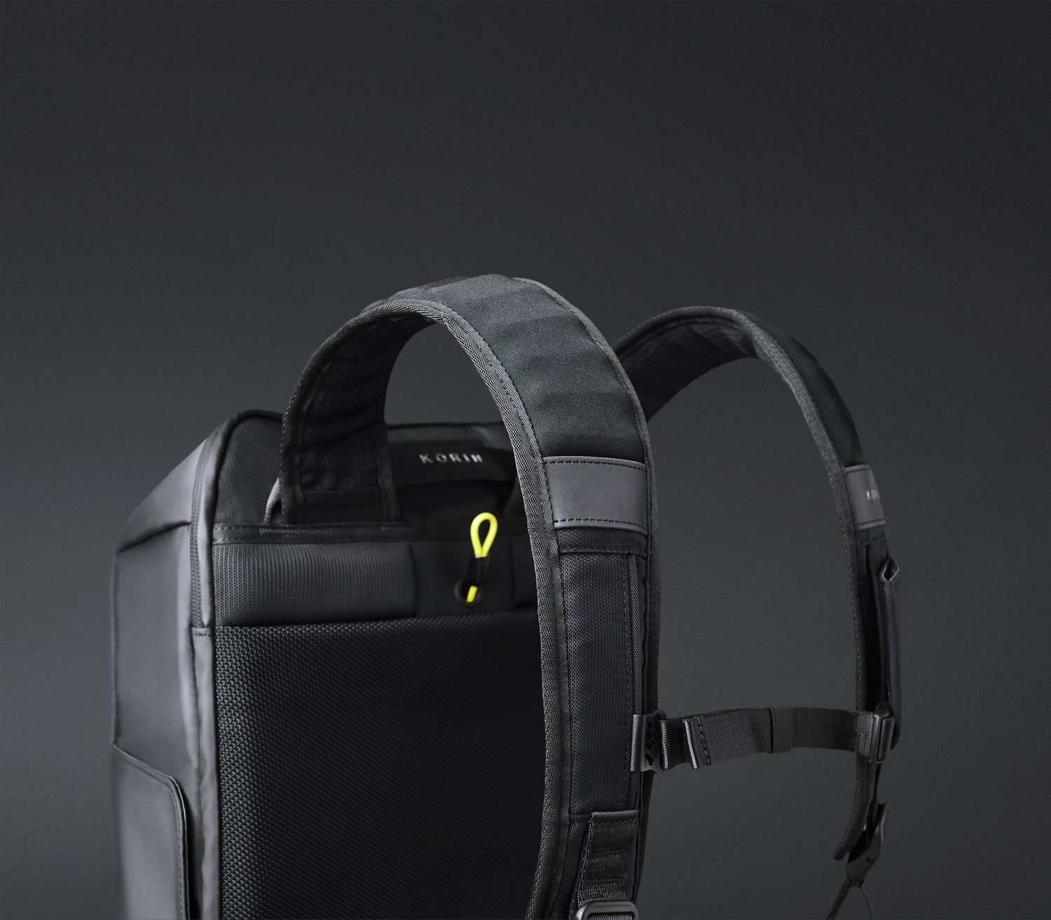 Рюкзак KORIN FlipPack 47х30х17 см, черный