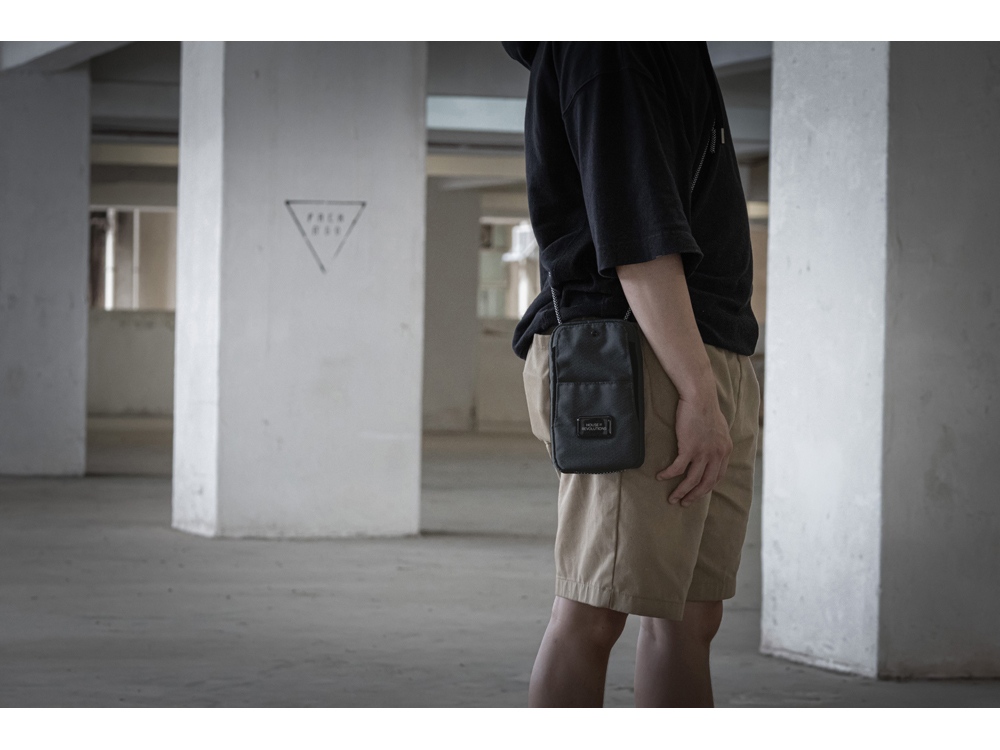 Удобная повседневная сумка Solo Eco, черный