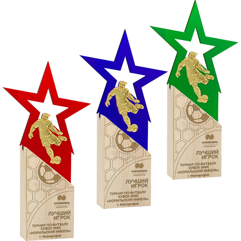 Акриловая награда с лазерной гравировкой футбол