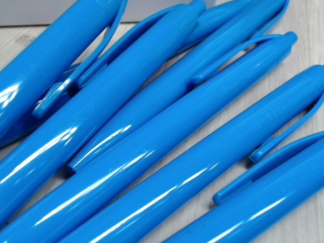 Ручка шариковая пластиковая Air, голубой (Р)