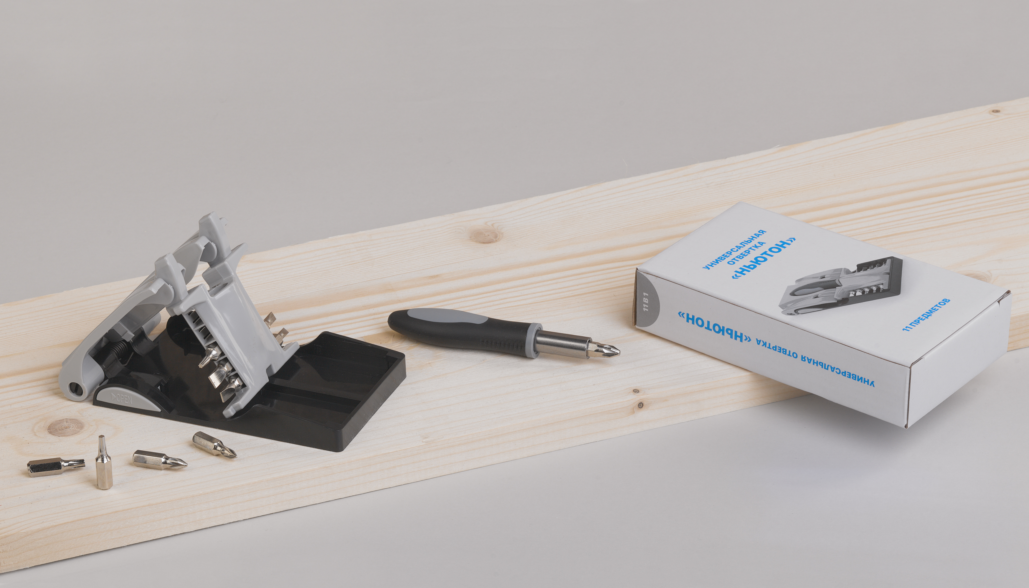 Универсальная отвертка "Ньютон" Универсальная отвертка "Ньютон"