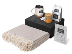 Подарочный набор Re:y. Nest с пледом, кружкой и вареньем Подарочный набор Re:y. Nest с пледом, кружкой и вареньем