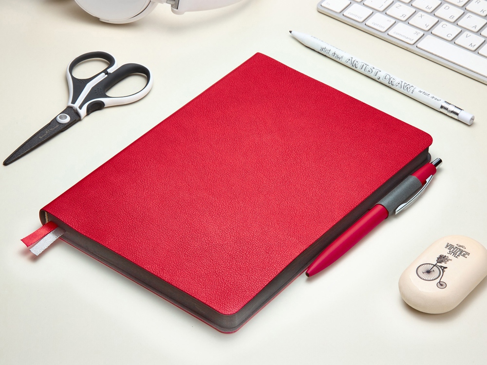 Ежедневник А5 датированный Boston 2026, красный с серым обрезом