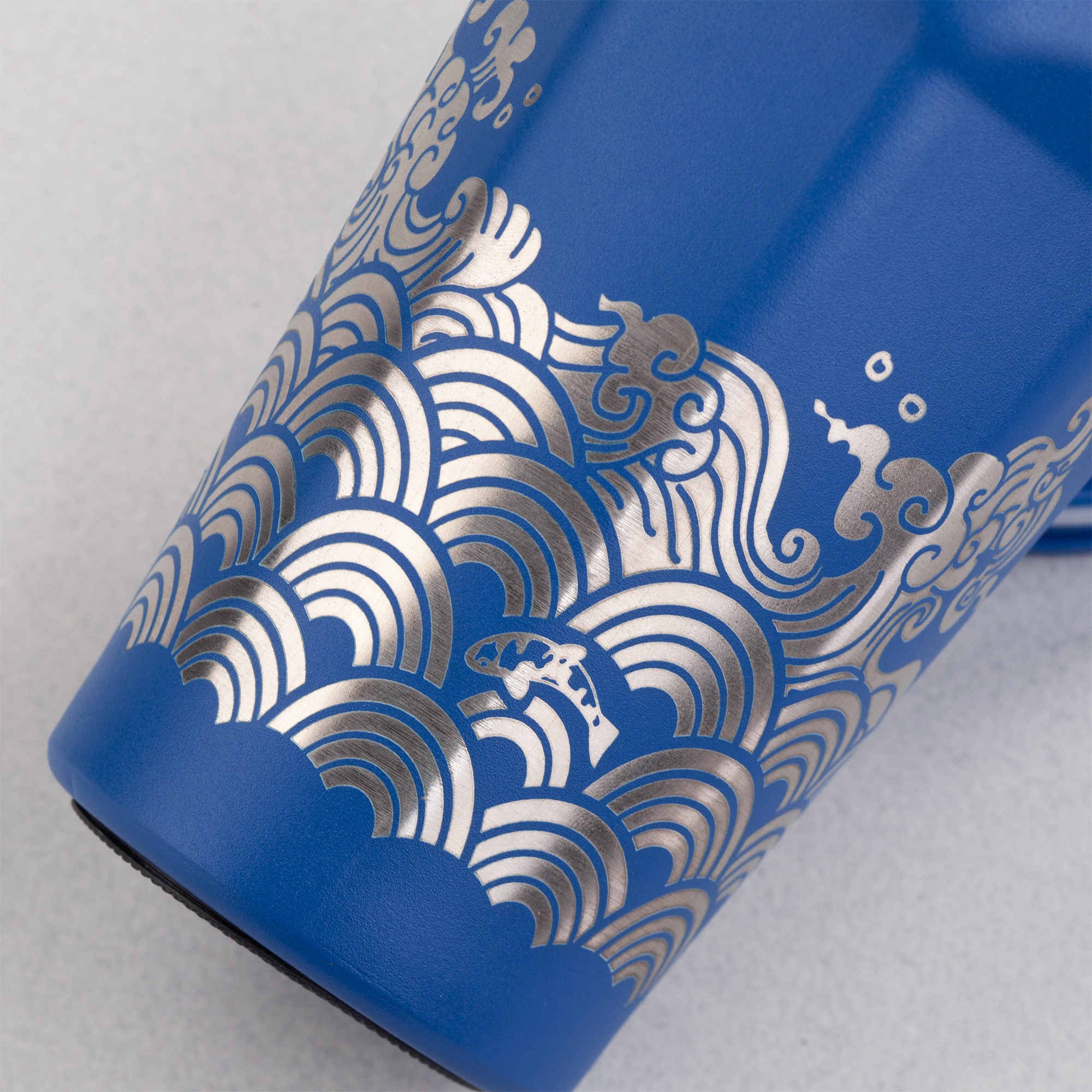 Термостакан "Legend_Волны" 390 мл с индикацией температуры, покрытие пудра Термостакан "Legend_Волны" 390 мл с индикацией температуры, покрытие пудра