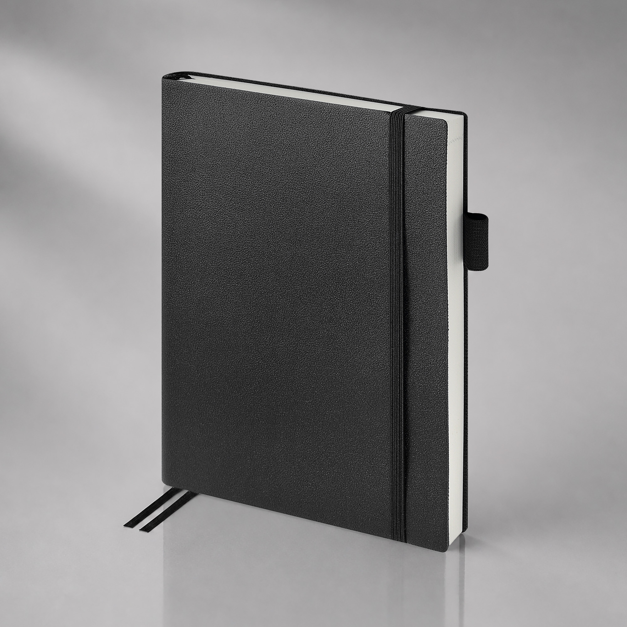 Ежедневник недатированный А5 Гранд на резинке, черный