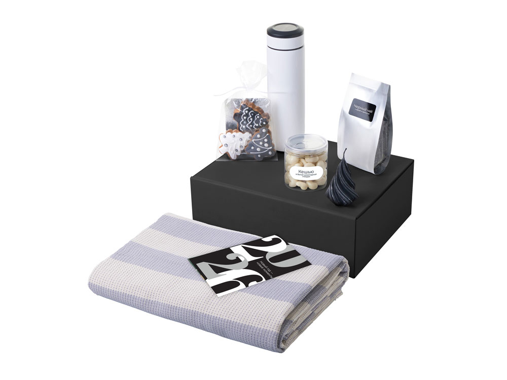 Подарочный набор c пледом, термосом, свечой и миндалем, белый