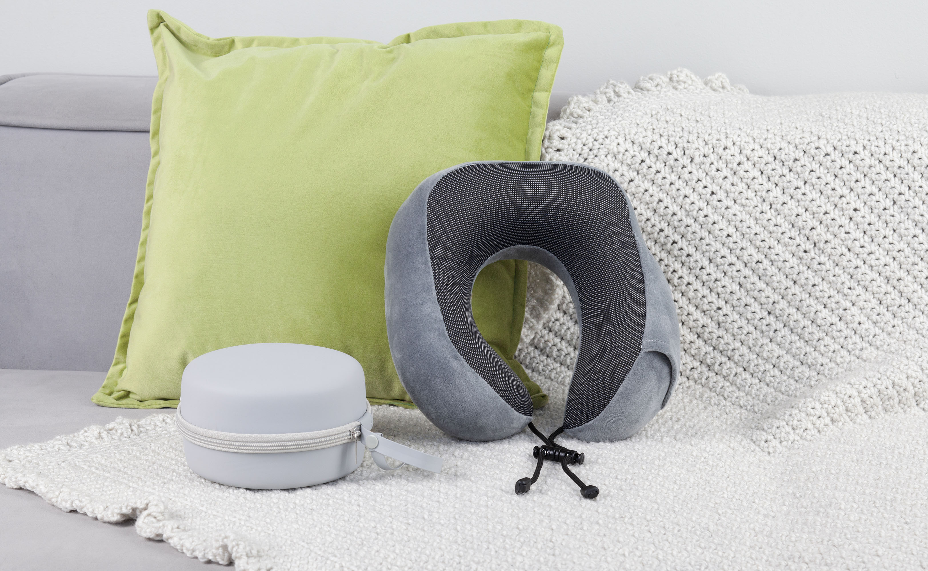 Подушка "Cloud" для путешествий в футляре Подушка "Cloud" для путешествий в футляре