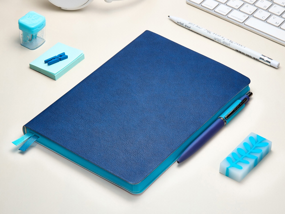 Ежедневник А5 датированный Boston 2026, синий с голубым обрезом