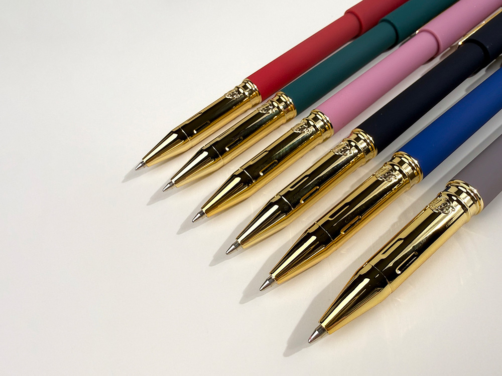 Ручка пластиковая шариковая Parliament, 0,7 мм, синие чернила, серый/золотистый Ручка пластиковая шариковая Parliament, 0,7 мм, синие чернила, серый/золотистый