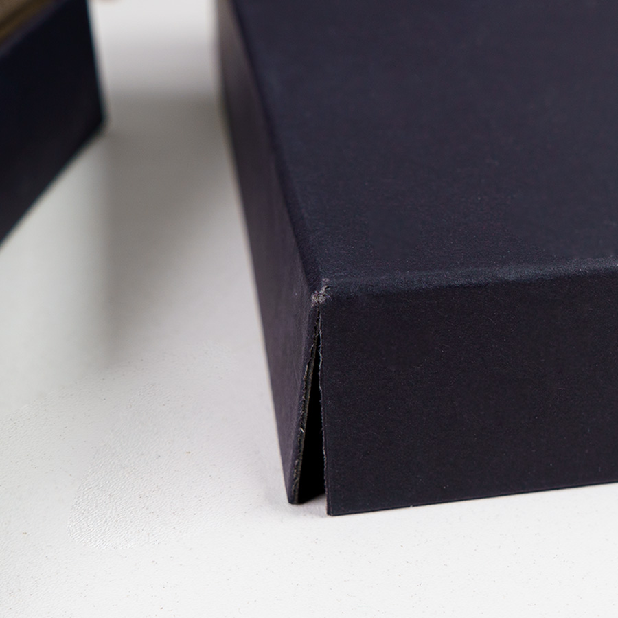 Ежедневник недатированный Coach, B5, коричневый, кремовый блок, подарочная коробка Ежедневник недатированный Coach, B5, коричневый, кремовый блок, подарочная коробка