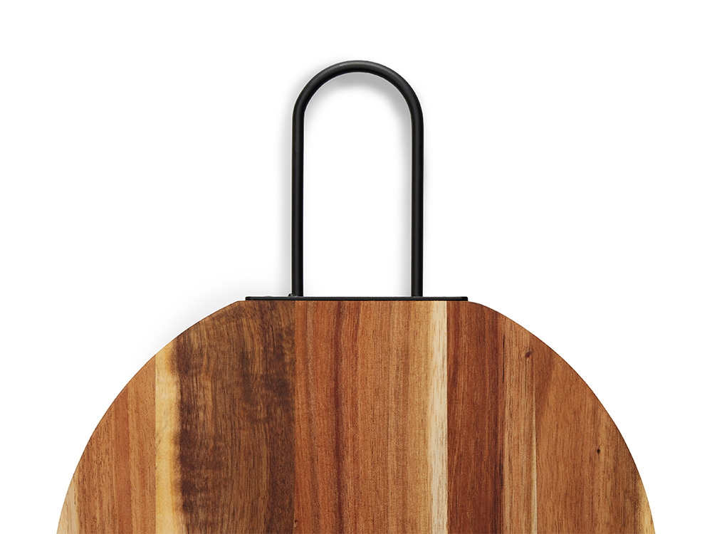 Деревянная круглая доска из акации с металлической ручкой Кира Деревянная круглая доска из акации с металлической ручкой Кира